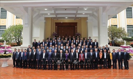 Gặp mặt thân mặt các đồng chí nguyên lãnh đạo Đảng, Nhà nước không tái cử khóa XIII