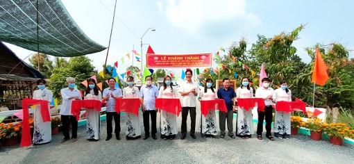 Chợ Mới khánh thành 2 cây cầu nông thôn