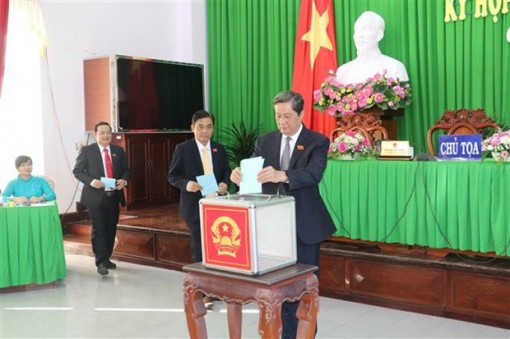 HĐND Cần Thơ thực hiện công tác nhân sự, thông qua các nghị quyết