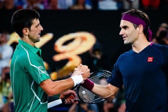 Novak Djokovic xô đổ kỷ lục của Roger Federer