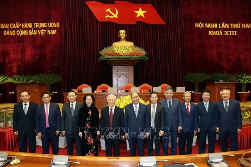 Thống nhất cao về việc giới thiệu nhân sự ứng cử các chức danh Chủ tịch nước, Thủ tướng Chính phủ, Chủ tịch Quốc hội