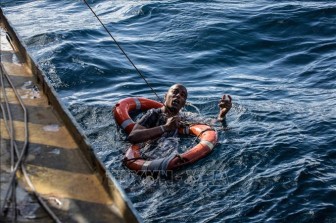 Chìm thuyền ngoài khơi Tunisia khiến ít nhất 39 người tử vong