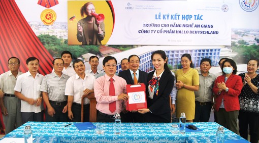 Học sinh, sinh viên Trường Cao đẳng Nghề An Giang được tư vấn tuyển sinh du học và làm việc tại Đức