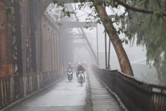 Hà Nội: Ô nhiễm không khí tăng nhẹ trong 2 ngày cuối tuần