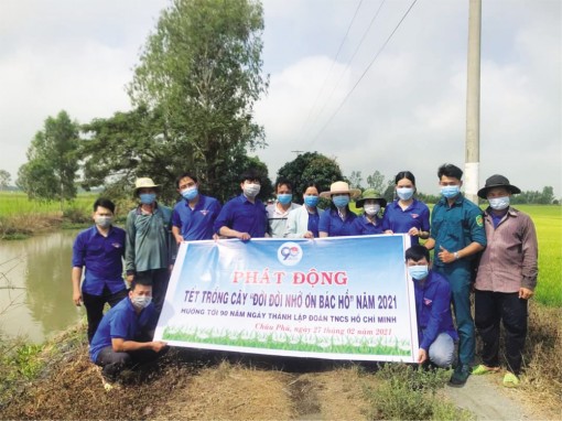 Tuổi trẻ Châu Phú hưởng ứng Tháng Thanh niên