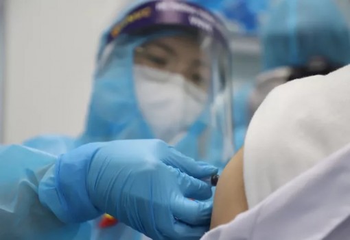 Bộ Y tế lưu ý 9 đối tượng cần trì hoãn tiêm vắc-xin Covid-19 của AstraZeneca
