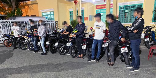 TP. Châu Đốc: Tạm giữ 11 môtô thay đổi đặc tính do nhóm thanh, thiếu niên điều khiển tụ tập gây mất trật tự