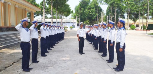 Để chiến sĩ mới an tâm huấn luyện