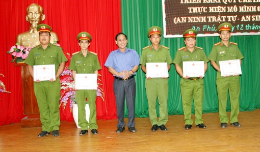 Hiệu quả mô hình “Tín đồ Phật giáo Hòa Hảo nói không với tội phạm, tệ nạn xã hội”