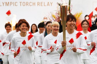 Lễ rước đuốc Olympic Tokyo chính thức bắt đầu