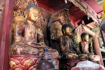 Độc đáo ngôi chùa lưu giữ bốn bảo vật quốc gia