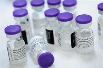 'Vaccine ngừa COVID-19 của Pfizer và Moderna hiệu quả tới 90%'