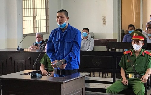 Ngồi tù vì tính côn đồ