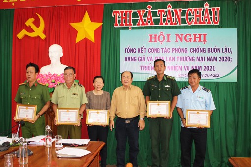 Tân Châu: Đẩy mạnh đấu tranh chống buôn lậu