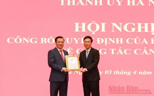 Bộ Chính trị phân công đồng chí Đinh Tiến Dũng làm Bí thư Thành ủy Hà Nội