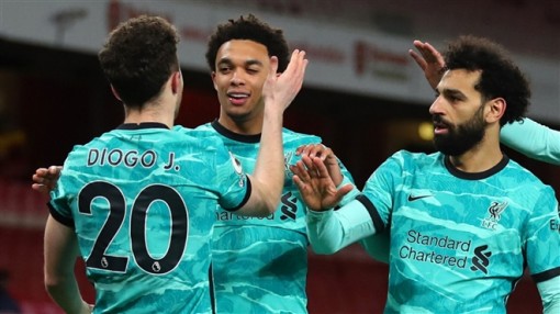 Siêu dự bị tỏa sáng, Liverpool đè bẹp Arsenal