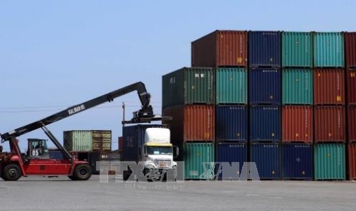 Phấn đấu tăng trưởng khu vực dịch vụ khoảng 7-8%