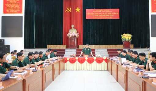 Ban Tuyển sinh Quân sự Bộ Quốc phòng kiểm tra công tác tuyển sinh quân sự tại An Giang