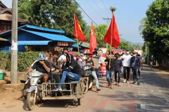Quân đội Myanmar bắn chết người biểu tình, 1 nhà máy bị đốt