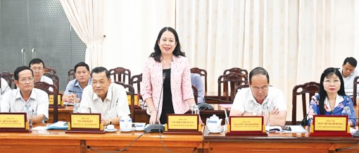 “Dù ở vị trí nào, tôi cũng cố gắng đóng góp phát triển quê hương”