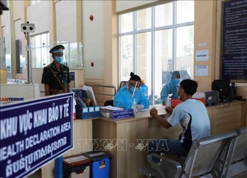 Chiều 7-4, thêm 11 ca mắc mới COVID-19 được cách ly ngay sau nhập cảnh