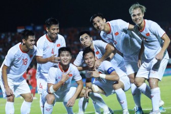 Đội tuyển Việt Nam tiếp tục thăng hạng