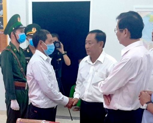 Thăm và động viên gia đình cán bộ Đồn Biên phòng Cửa khẩu Vĩnh Hội Đông hy sinh khi tuần tra kiểm soát phòng, chống dịch COVID-19
