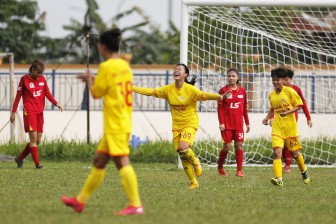 Phong Phú Hà Nam giành ba điểm muộn màng