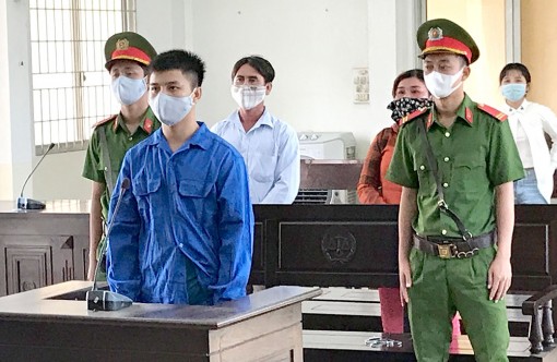 Ngồi tù dù “tự nguyện” đến với nhau