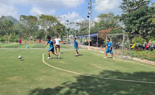 Tịnh Biên: Giao hữu bóng đá chào mừng 45 năm ngày thành lập Tòa án nhân dân tỉnh An Giang