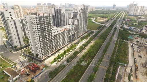 Phó Thống đốc: Theo dõi sát việc sử dụng vốn vay vào bất động sản