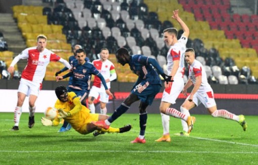 6 phút điên cuồng, Arsenal dữ dội hẹn gặp Emery ở bán kết