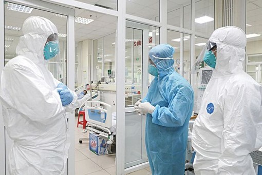 12 trường hợp tiếp xúc gần 2 ca dương tính với COVID-19 có kết quả âm tính lần 1 với virus SARS-CoV-2