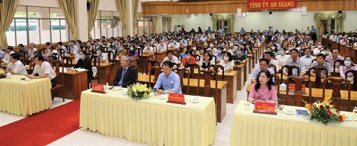 Hội nghị thông tin về “Tầm soát và phát hiện sớm bệnh ung thư”