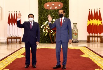 Thủ tướng Phạm Minh Chính gặp song phương Tổng thống Indonesia