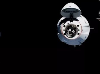 Tàu vũ trụ SpaceX mang theo 4 phi hành gia kết nối thành công với ISS