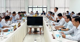 Đoàn khảo sát HĐND tỉnh An Giang làm việc với Ủy ban Bầu cử huyện Châu Phú về công tác chuẩn bị bầu cử