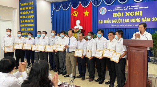Công ty Cổ phần Môi trường đô thị An Giang đạt 4 chỉ tiêu quan trọng: doanh thu, lợi nhuận, nộp ngân sách, giải quyết việc làm
