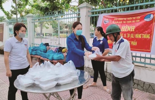 Lan tỏa mô hình “Đồ chay yêu thương”