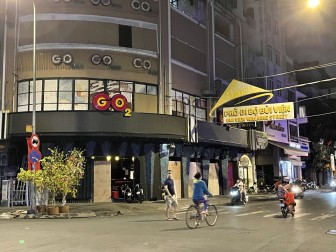 TP Hồ Chí Minh tạm dừng dịch vụ karaoke, quán bar, vũ trường từ 18 giờ ngày 30-4