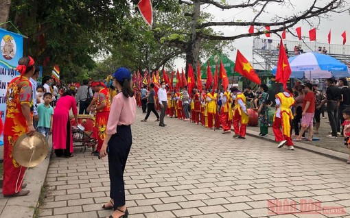 Đề nghị các địa phương hạn chế các hoạt động văn hóa, thể thao và du lịch, tạm dừng các lễ hội