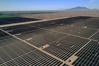 Mỹ phê duyệt dự án năng lượng mặt trời lớn trên sa mạc