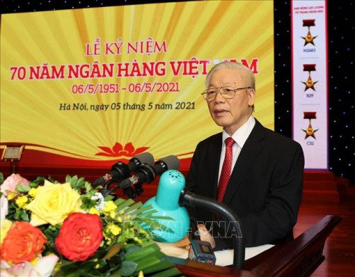 Tổng Bí thư Nguyễn Phú Trọng: Ngành Ngân hàng giữ vai trò huyết mạch của nền kinh tế