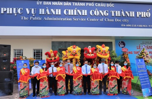 Châu Đốc hiện đại hóa nền hành chính, nâng cao chất lượng phục vụ nhân dân