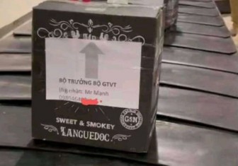 Mạo danh Bộ trưởng Bộ GTVT để gửi lô hàng tại sân bay Tân Sơn Nhất