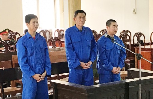 Đưa người “vượt biên” trái phép, 3 đối tượng lãnh án