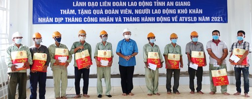 Công đoàn An Giang đồng hành cùng doanh nghiệp thực hiện “mục tiêu kép”