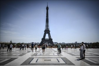 Pháp công bố kế hoạch mở cửa trở lại Tháp Eiffel