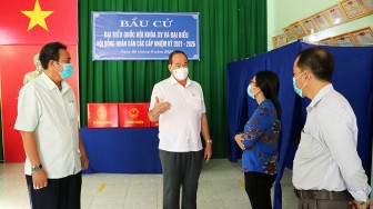 Chủ tịch UBND tỉnh An Giang Nguyễn Thanh Bình kiểm tra công tác chuẩn bị bầu cử tại huyện Châu Thành
