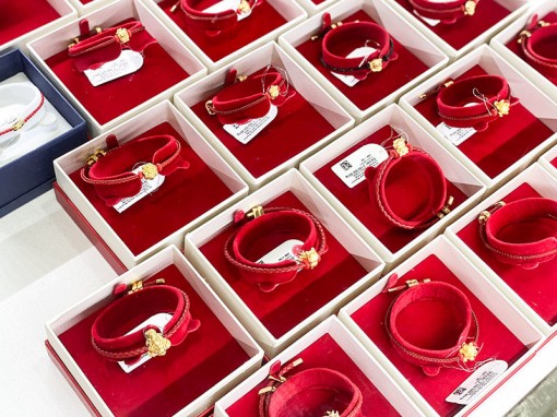 Giá vàng hôm nay 23-5: Tuần thứ ba tăng giá không dừng